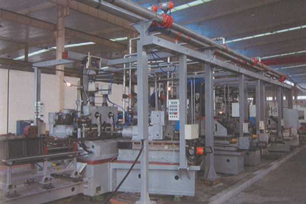 發(fa)動機缸蓋(gai)自動線